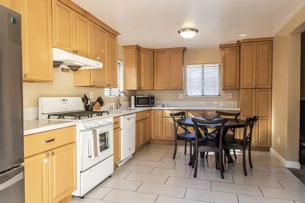 Spacious 2-bedroom in San Pablo - Mutfak