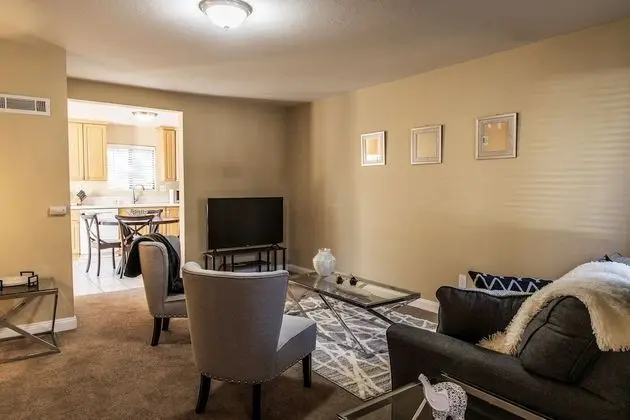 Spacious 2-bedroom in San Pablo - Oda Düzeni