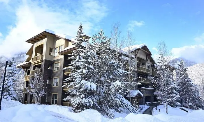 SPACIOUS 2-Br 2-Ba | Ski In/Out | Pool & Hot Tubs | in Heart of PANORAMA RESORT - Dış Mekan