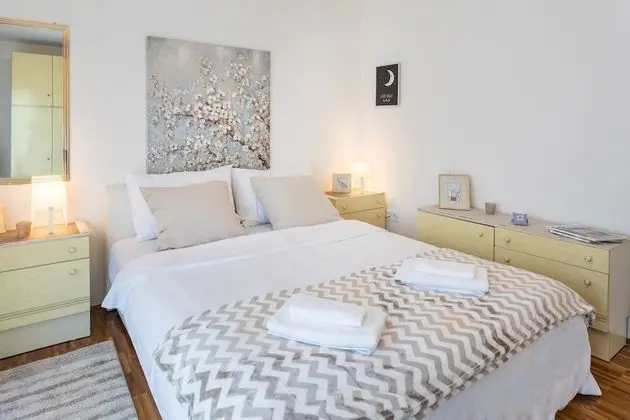 Spacious 2bdr Apartment With Beautiful Terrace - Oda