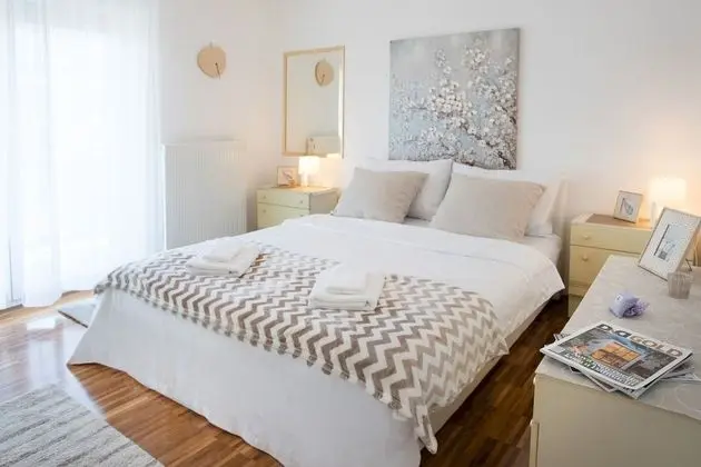 Spacious 2bdr Apartment With Beautiful Terrace - Öne Çıkan Resim