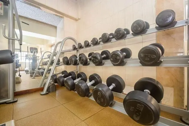 Spacious 2bdr Home-5mins TO Wilson Airport - Fitness