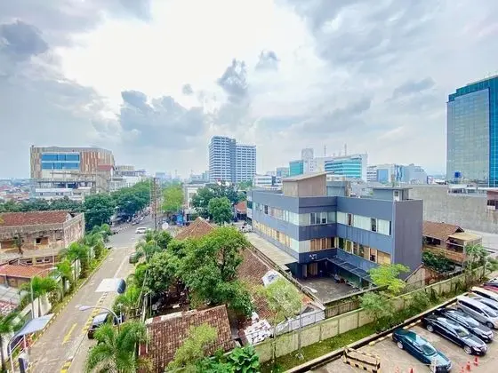 Spacious 2Br Apartment At Grand Asia Afrika