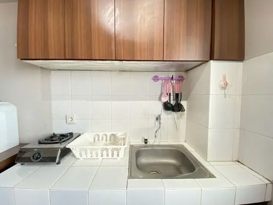 Spacious 2Br Apartment At Newton Residence - Mutfak