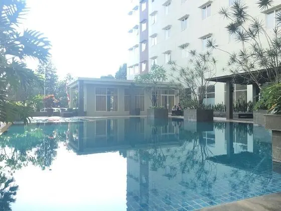 Spacious 2BR Apartment at Pinewood near JATOS