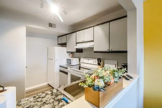 Spacious 2BR Family Condo - Mutfak