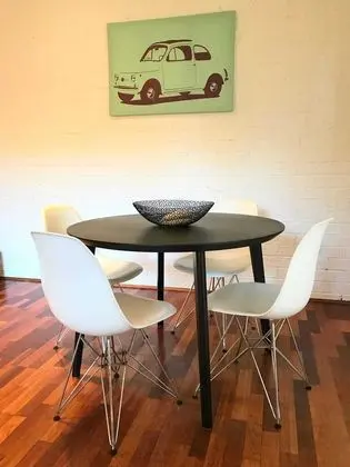 Spacious 3 Bedroom Apartment 20 Min To The CBD - Mutfak