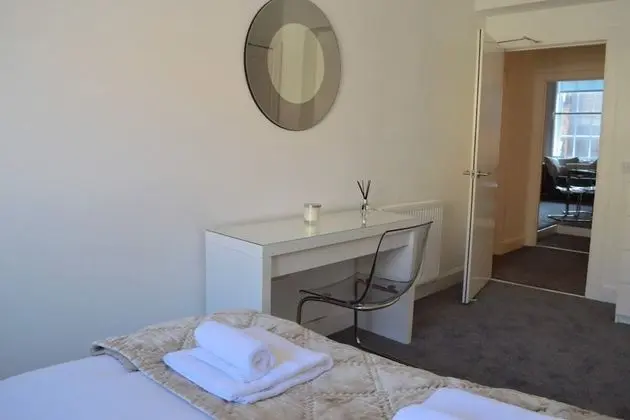 Spacious 3 Bedroom Flat in the City Centre - Oda