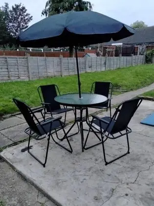 Spacious 3bed House in Walsall With Parking Onsite - Oda Düzeni