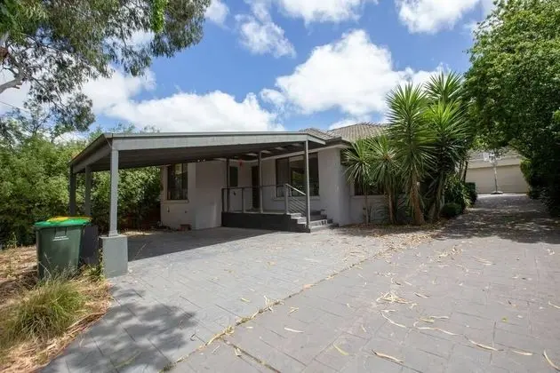 Spacious 3bedrooms big House@mitcham - Dış Mekan