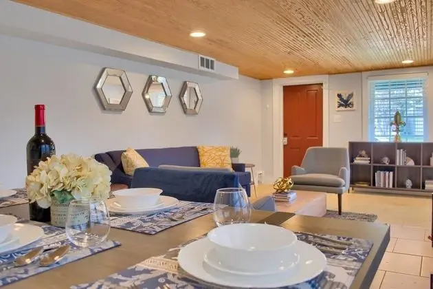 Spacious 3br/2ba in Uptown Nola w/ Yard by Domio - Oda