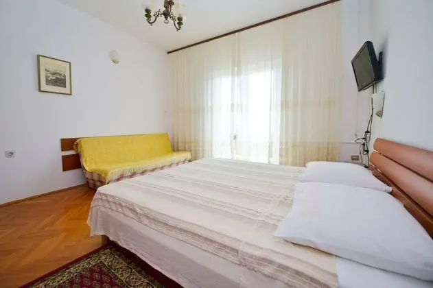 Spacious 4 Apartment for 5 Persons w 2 Terraces, 2 Badrooms, 2 Bathrooms - Oda