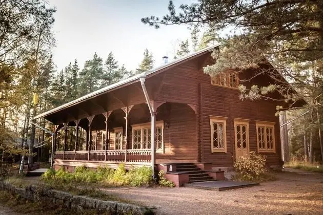 Spacious 4 Room Apartment & Sauna
