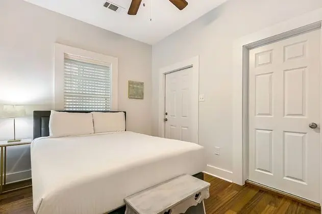 Spacious 5 Bedroom Near Magazine St & Uptown - Oda