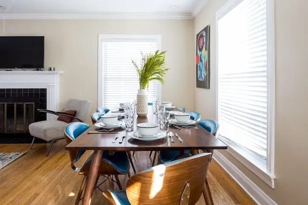 Spacious 6BR /2.5 Bath in Highlands! - Yerinde Yemek