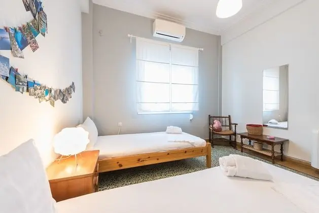 Spacious Acropolis Home by CloudKeys