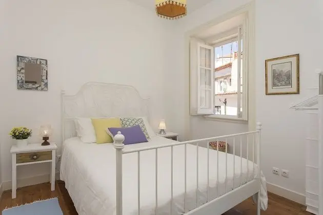 Spacious Alfama Duplex, By TimeCooler