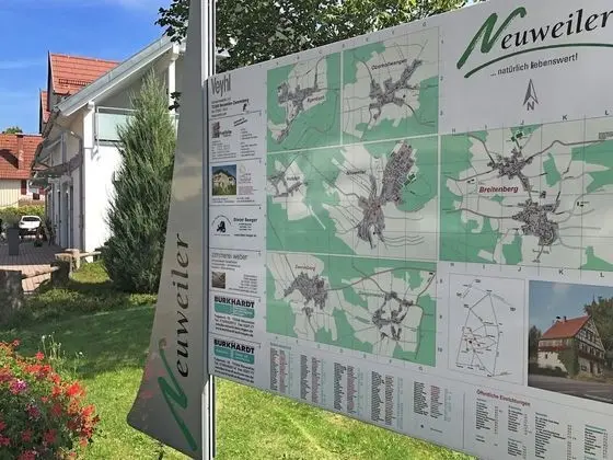 Spacious Apartment in the Black Forest in a Quiet Residential Area With Private Balcony - Dış Mekan