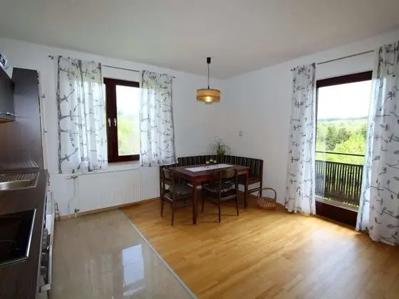 Spacious Apartment in Carinthia Austria With Balcony - Yerinde Yemek