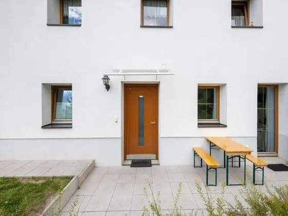 Spacious Apartment in Fendels Amidst Mountains - Lobi