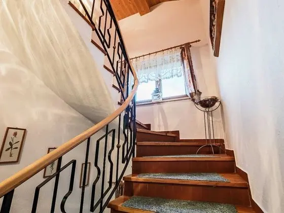 Spacious Apartment in Fügen near Ski Area - İç Mekan