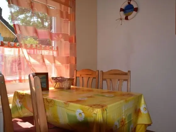 Spacious Apartment With Garden in Wieck auf dem Darb - Yerinde Yemek