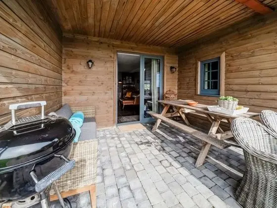 Spacious Apartment in Houffalize With Terrace - Dış Mekan