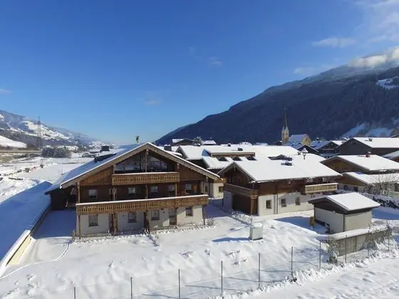 Spacious Apartment With Infrared Sauna in Salzburg - Dış Mekan
