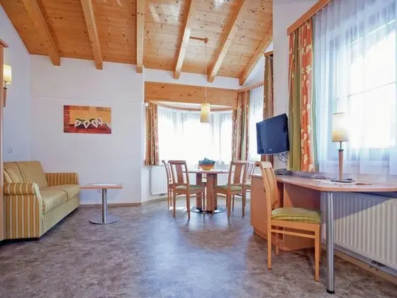 Spacious Apartment in Kaltenbach With Sauna - Yerinde Yemek