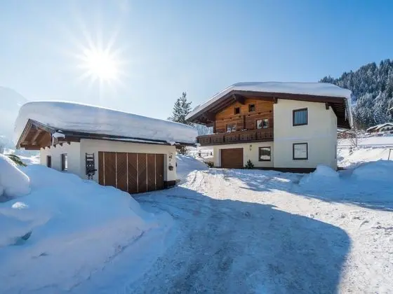 Spacious Apartment in Kleinarl near Ski Lift - Dış Mekan