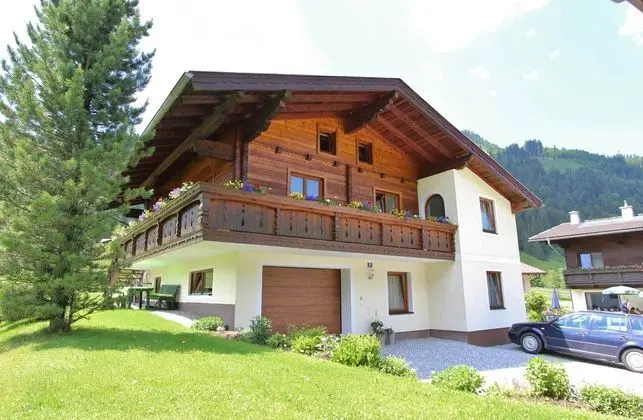 Spacious Apartment in Kleinarl near Ski Lift - Öne Çıkan Resim