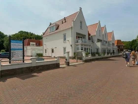 Spacious Apartment in Koudekerke With Terrace