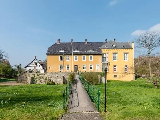 Spacious Apartment in Leopoldshöhe near Teutoburg Forest - Dış Mekan