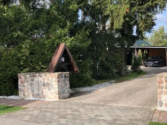 Spacious Apartment in Mönkebude With Private Garden - Lobi