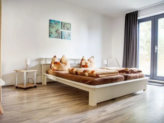 Spacious Apartment in Mönkebude With Private Garden - Yerinde Yemek