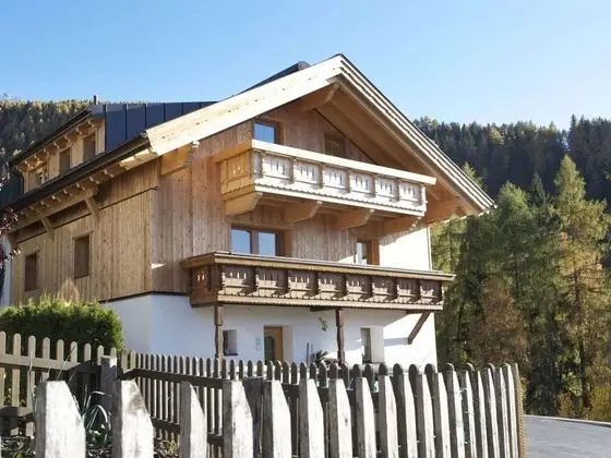 Spacious Apartment near Ski Area in Fendels - Dış Mekan