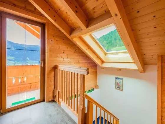 Spacious Apartment near Ski Area in Fendels - İç Mekan