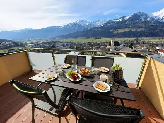 Spacious Apartment in Piesendorf near Ski Area