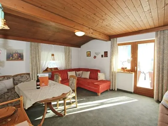 Spacious Apartment in Ramsau im Zillertal near Ski Area - Yerinde Yemek
