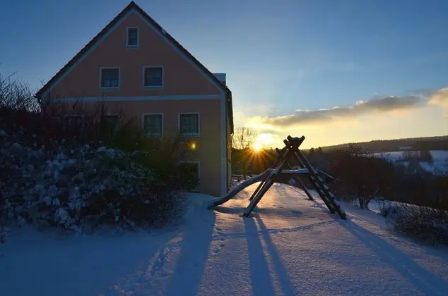Spacious Apartment in Schönsee With Sauna - Dış Mekan