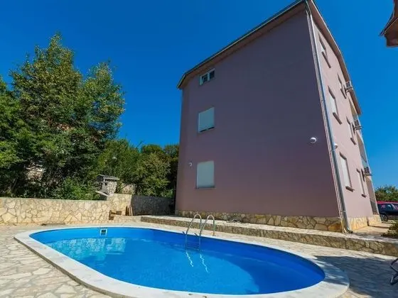 Spacious Apartment With Swimming Pool & Balcony With Sea View