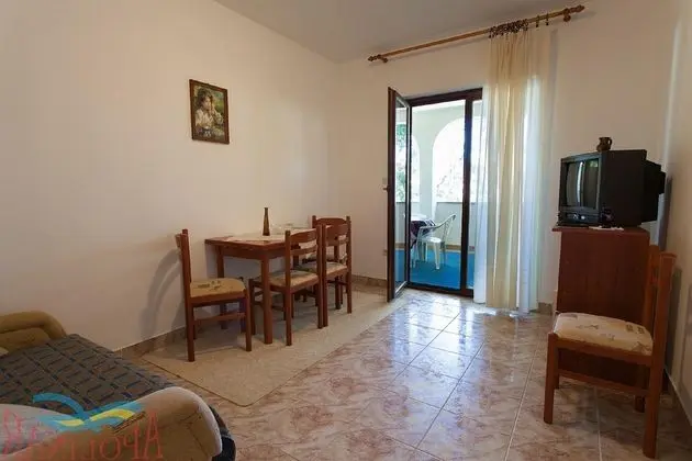 Spacious Apartment With Terrace & Garden Grill - Yerinde Yemek