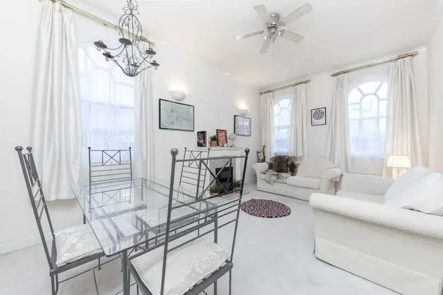 Spacious Apartment in Trendy Islington - Yerinde Yemek