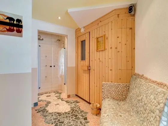 Spacious Apartment in Tyrol With Mountain View - Spa