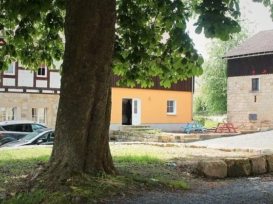 Spacious Apartment in Weißig With Garden - Dış Mekan