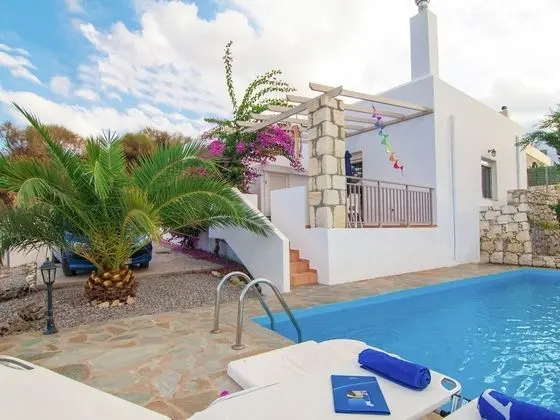 Spacious Villa in Arkadi with Swimming Pool near Sea
