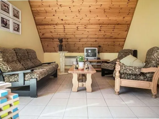 Spacious, Atmospheric Upper Floor of a Farmhouse With Garden - Oda Düzeni