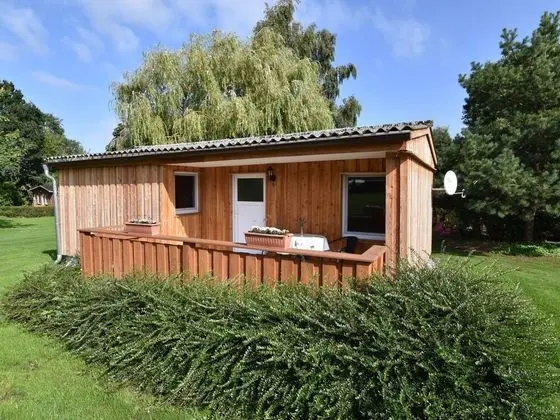 Spacious Bungalow in Insel Poel With Terrace - Dış Mekan