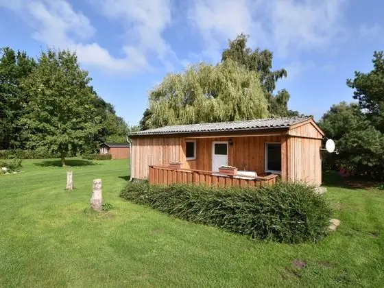 Spacious Bungalow in Insel Poel With Terrace - Dış Mekan
