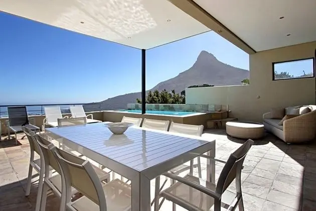 Spacious Camps Bay Holiday Apartment With Private Pool and Large Balcony Medburn Views Penthouse - Oda
